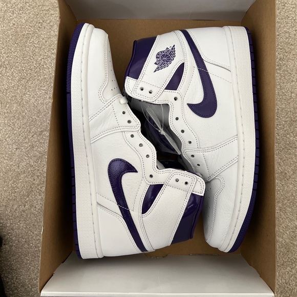 Nike Air Jordan 1 Retro High Shoes Court Purple Womens Sz 10 Mens 8.5 CD0461-151 - Picture 2 of 5